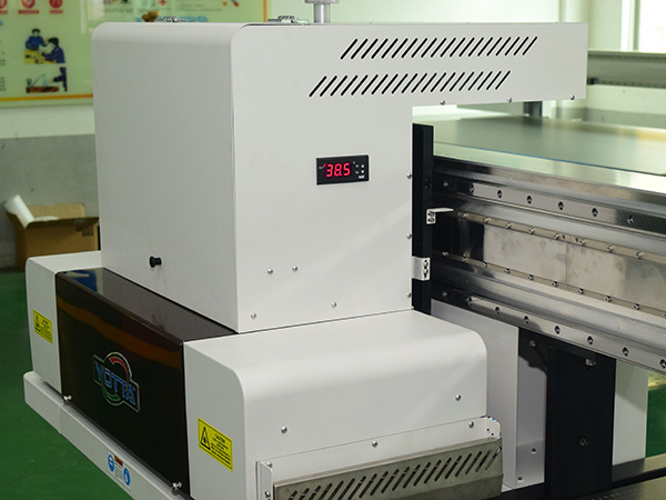 UV平板机在打印过程中对喷头的损坏